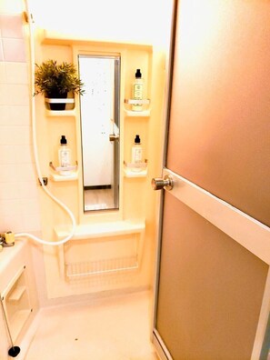 Family Room | Bathroom | Separate bathtub and shower, hair dryer, slippers, electronic bidet - OF High Grade Naniwa (Osaka)