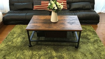 Family Room | Blackout drapes, iron/ironing board, free WiFi, bed sheets