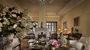 Lobby sitting area - Hamira Luxury Homestay (Kapurthala)