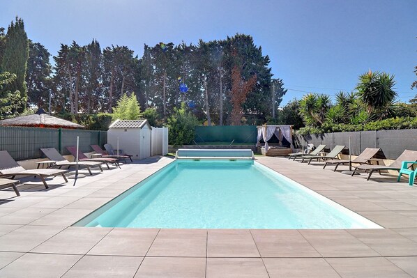 Piscine extérieure, piscine chauffée