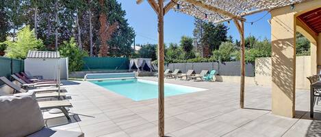 Outdoor pool, a heated pool