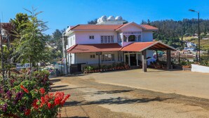 Front of property - Kemp's Cave (Ootacamund)