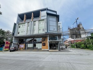 Exterior - RedDoorz Plus near Bangko Sentral ng Pilipinas Davao (Davao)