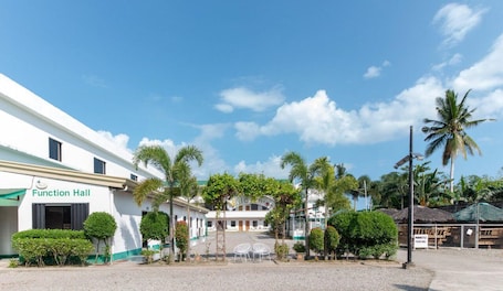 Exterior. RedDoorz @ Picas Sagkahan Tacloban