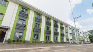 Exterior - RedDoorz @ Sunfields Lipa Batangas (Lipa)
