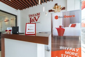 Interior - RedDoorz Plus @ JNV Dream Hotel Subic Zambales (Subic)