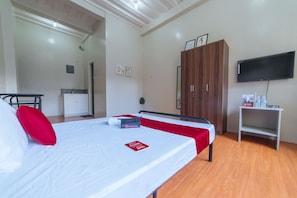 Double Room | Desk, free WiFi