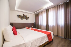 Superior Twin Room | Free WiFi - RedDoorz near Giap Bat (Hanoi)