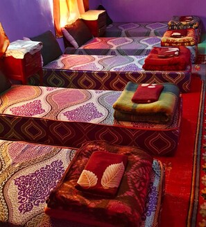Free WiFi, bed sheets