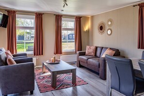 Traditional Chalet | Individually decorated, individually furnished, iron/ironing board