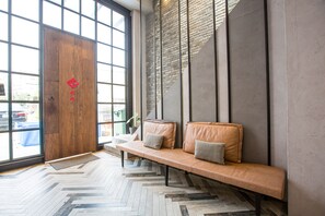 Lobby sitting area - Taichung Easylazy Inn (Taichung)