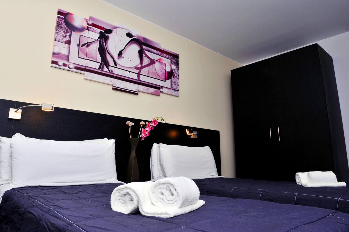 Double Room | Premium bedding, in-room safe, desk, laptop workspace