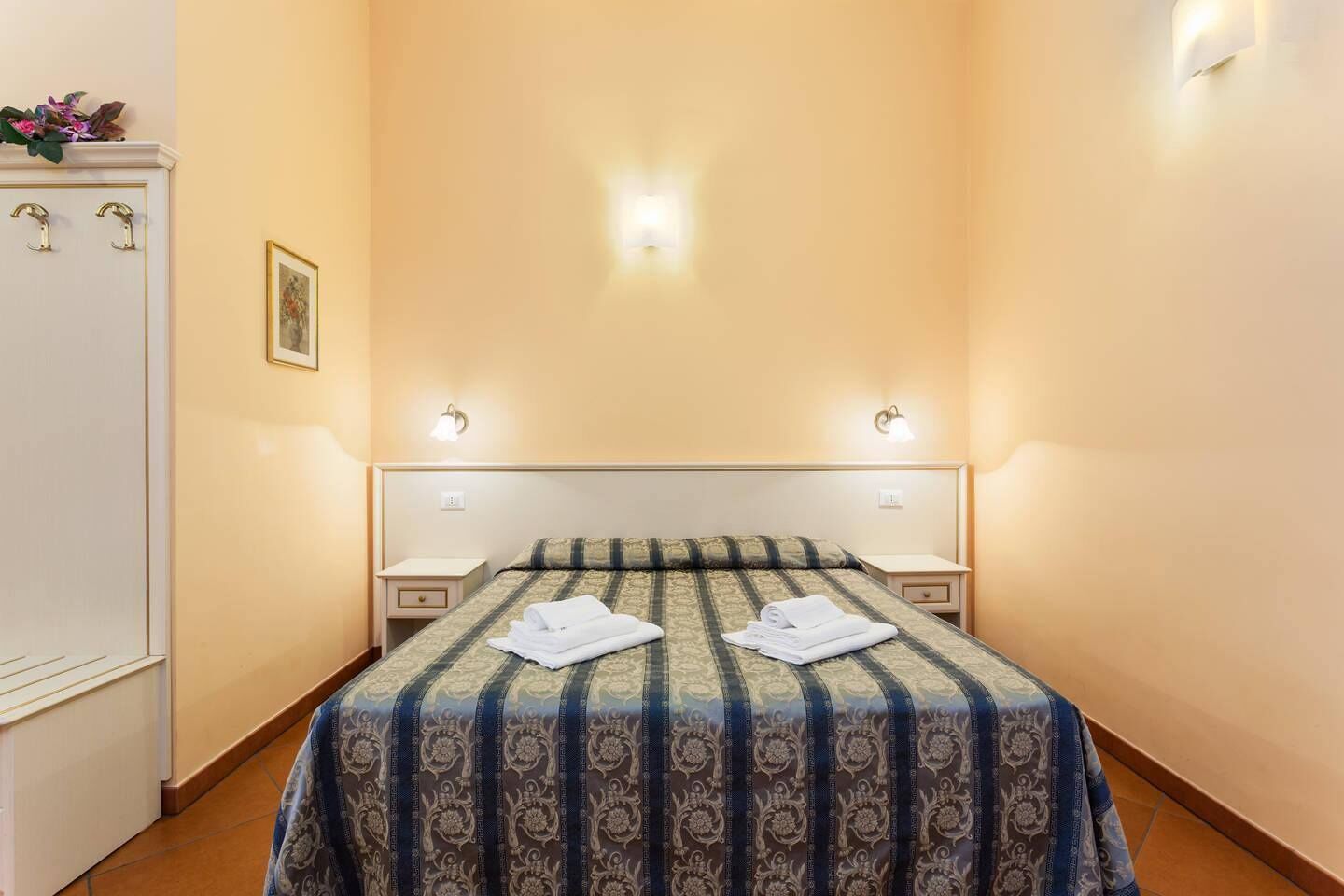 Photo - Vatican Town