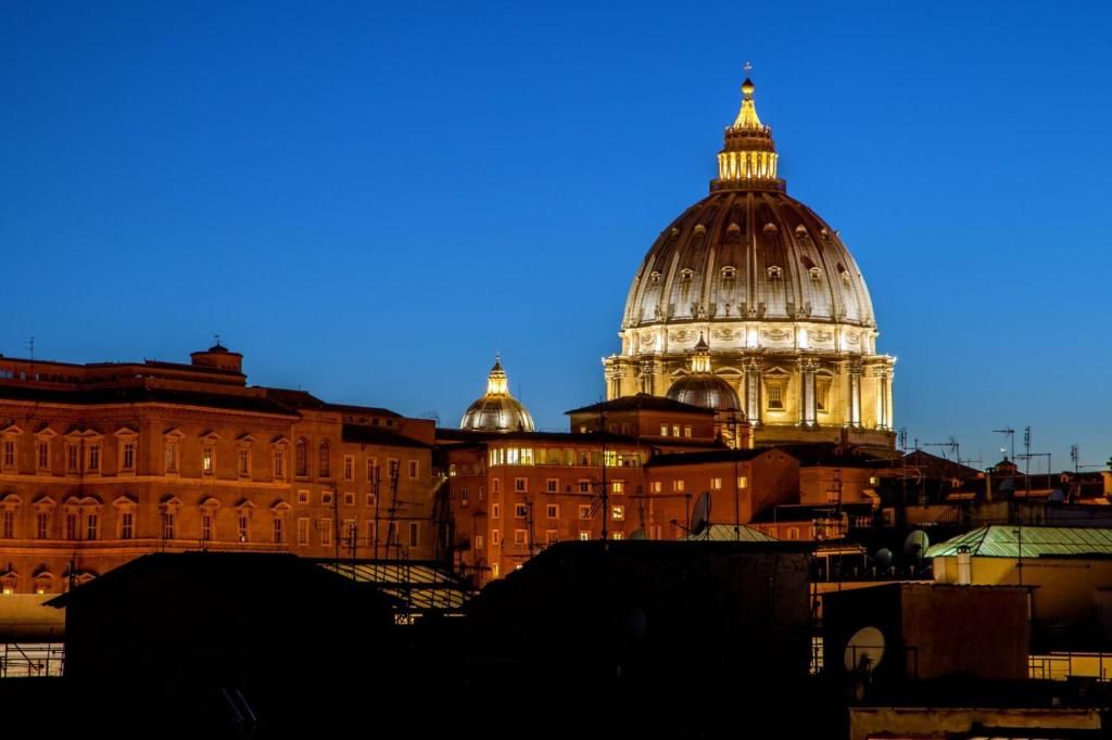 Photo - Vatican Town