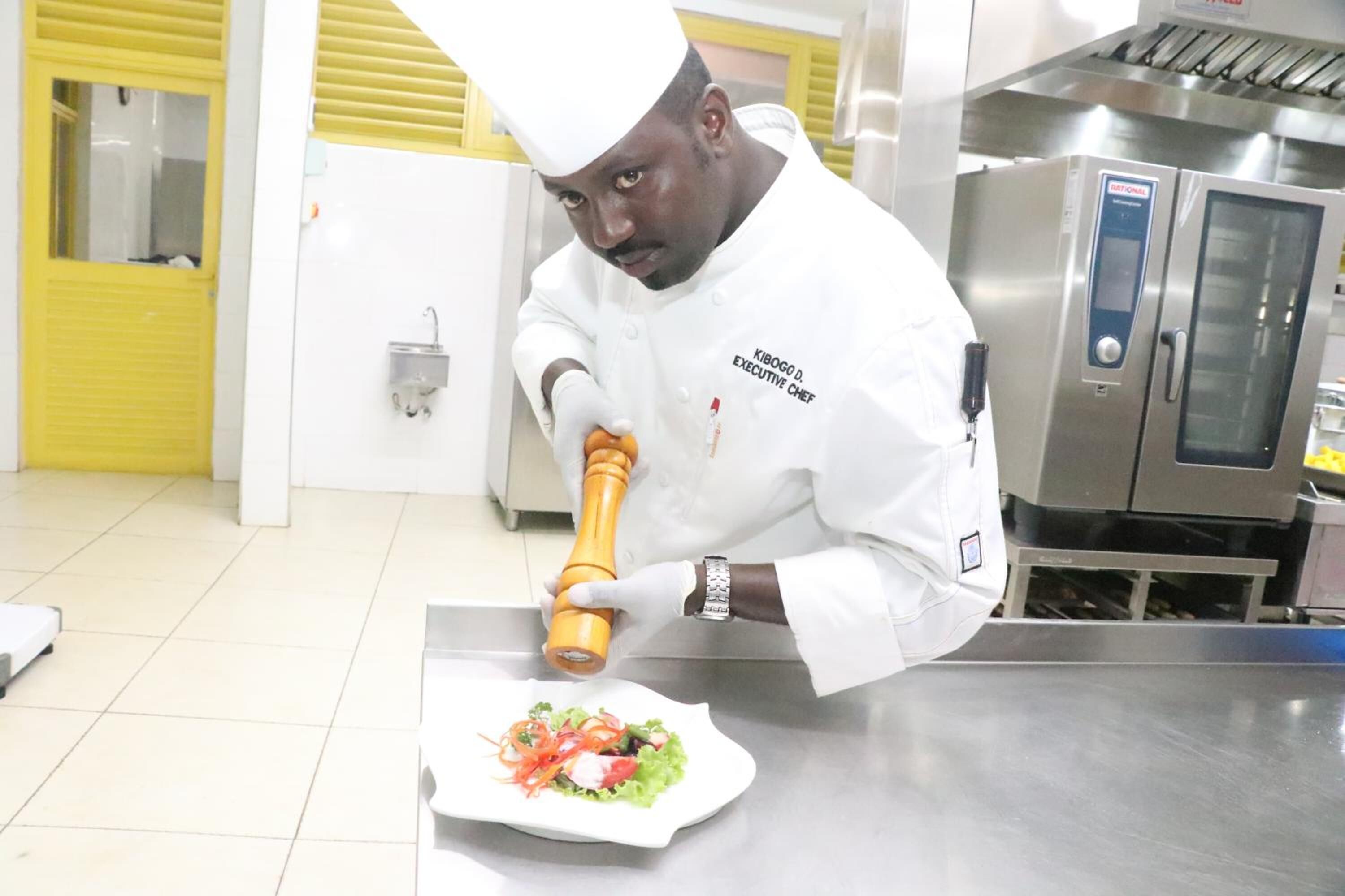 breakfast, lunch, dinner served; local and international cuisine