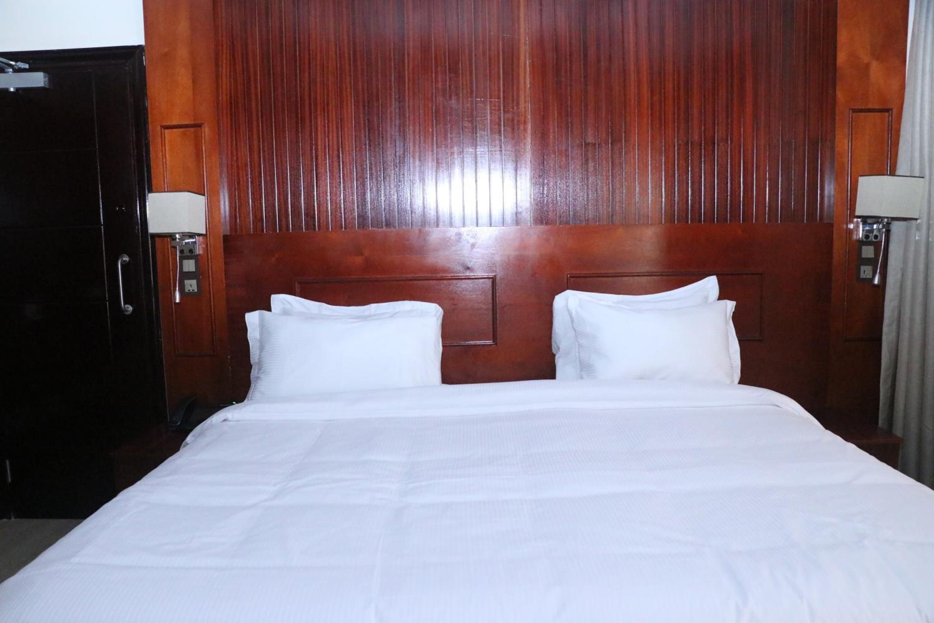 minibar, desk, laptop workspace, blackout curtains