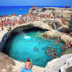 Plage à proximité, chaises longues