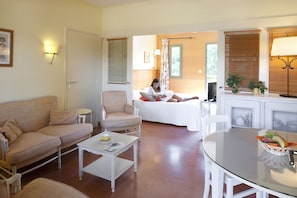 TV màn hình phẳng 