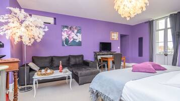 Chambre Double Luxe, 1 trÚs grand lit | Draps en coton égyptien, literie de qualité supérieure