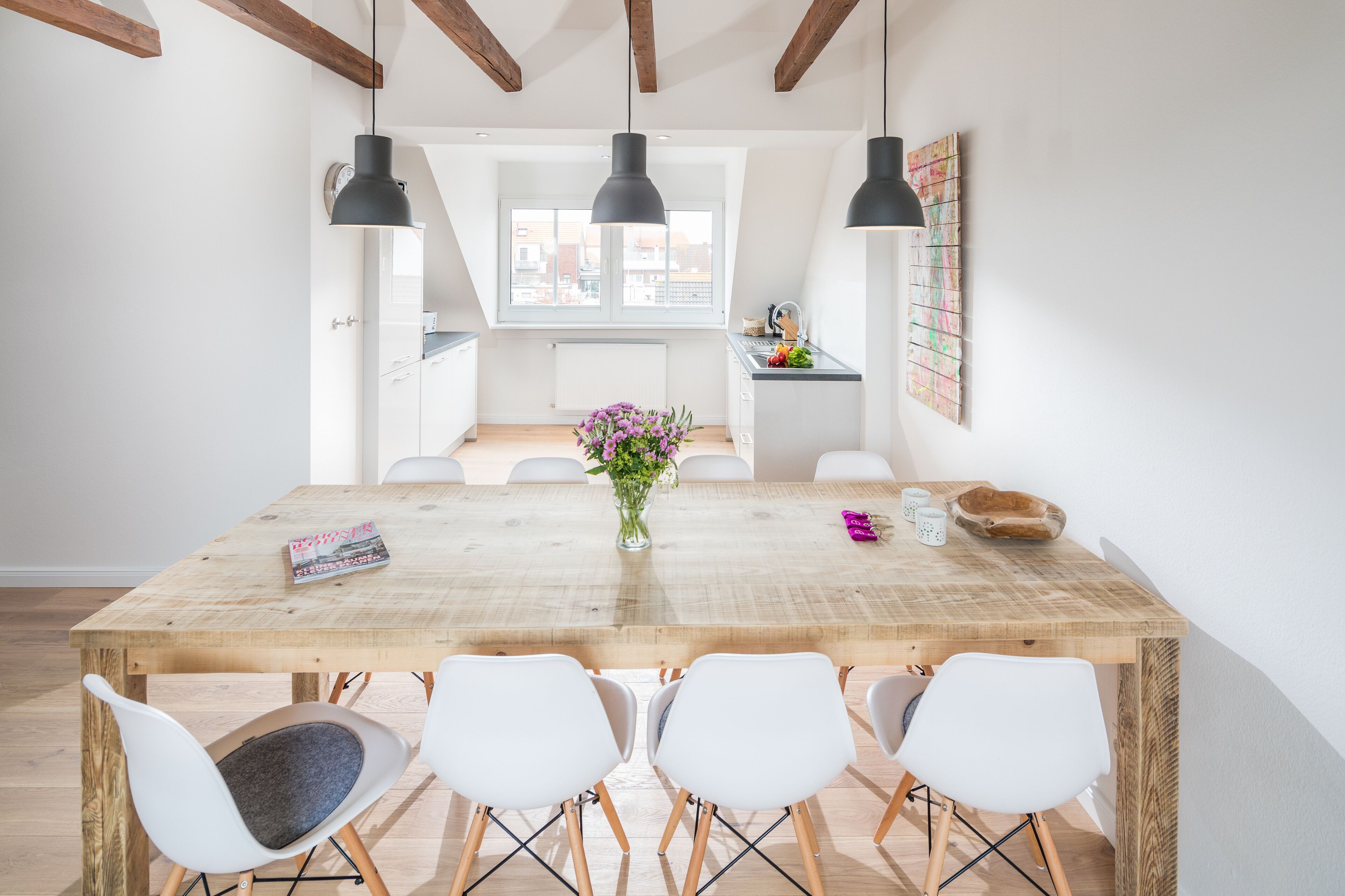 Condo (E) | In-room dining