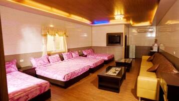 Decoración personalizada, muebles diferentes y wifi gratis