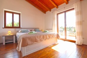3 bedrooms, Internet
