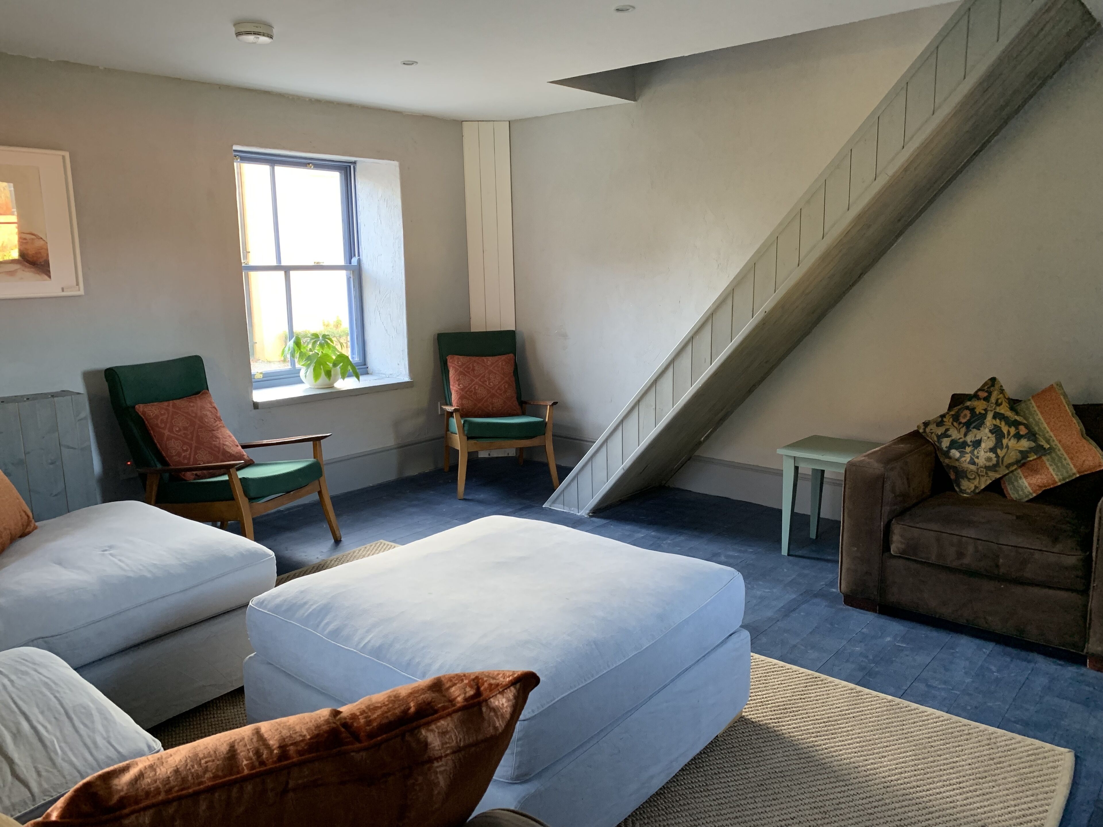 Design Cottage, 4 Bedrooms | Living area | Flat-screen TV, table tennis