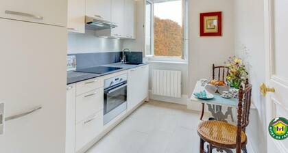 Charmant appartement rénové, 2 ch, Wifi, garage, à 15 min gare RER Paris