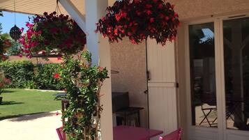 Entrée de l’hébergement