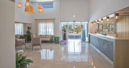 Bohemian Gardens Hotel