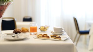 Desayuno buffet incluido todos los días 