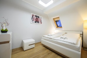 Apartment (A4)