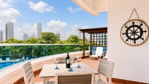 Unclassified image, 5 of 31, button - Charming • Lovely view • Beach • Pool 403 (Cartagena)