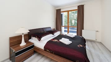 Apartment (9)