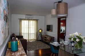 TV - Azores Pedra Apartments B (Fajã de Baixo)