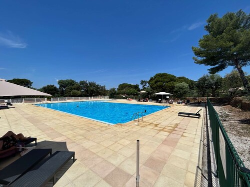 MAS DE GIGARO - 2 SCHLAFZIMMER MIT MEERBLICK - POOL UND TENNIS