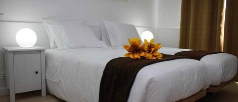 1 soverom, skrivebord, strykejern/-brett og wi-fi (inkludert)