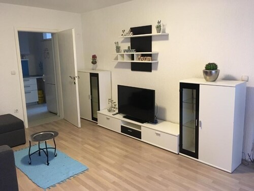 Apartment-Follow the river!