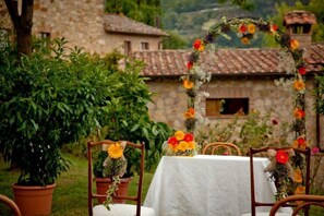 Outdoor wedding area - Agriturismo Ardene (Montepulciano)