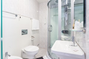 Bathroom - Hotel Italia Dormelletto (Dormelletto)
