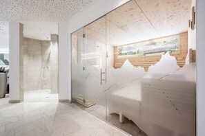 Sauna, steam room - AlpenParks Chalet & Apartment Alpina Seefeld (Seefeld in Tirol)