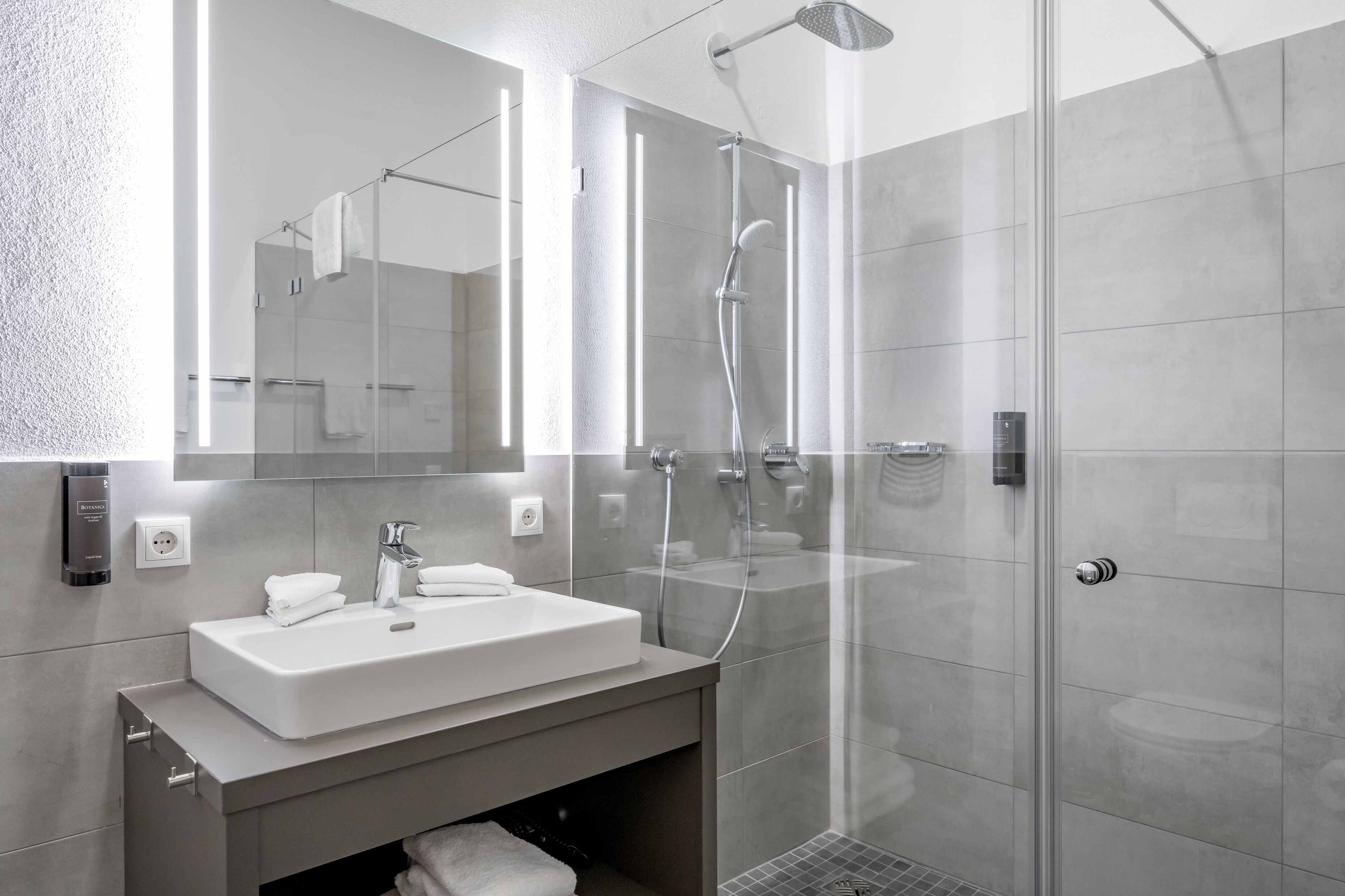 exclusive apartment | bathroom | shower, free toiletries, hair dryer, towels