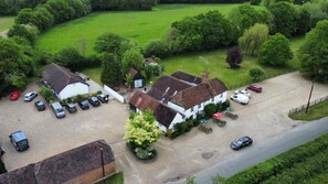 Exterior - The George & Dragon Country Pub & Hotel (Tadley)