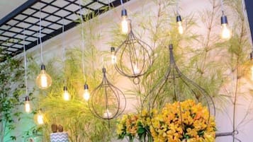 Free daily cooked-to-order breakfast