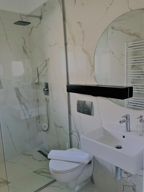 Towels - APARTMENT IN THE HEART OF THE CITY CENTER, SKADARLIJA, MOMO 3 (Stari Grad)
