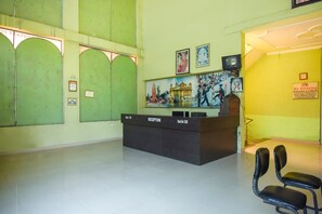 Quầy tiếp tân