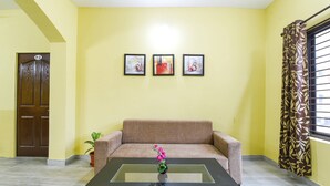 Standard Double Room | Living room - OYO 24567 Spacious Stay Near Khandagiri Hills (Bhubaneshwar)