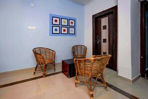 Standard Double Room | Living area - OYO 30102 Luxurious (Bhubaneshwar)
