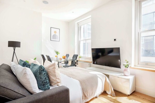 1 bedroom, iron/ironing board, travel crib, free WiFi