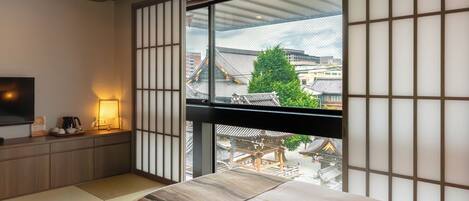 Superior Twin Room | Premium bedding, desk, blackout drapes, soundproofing